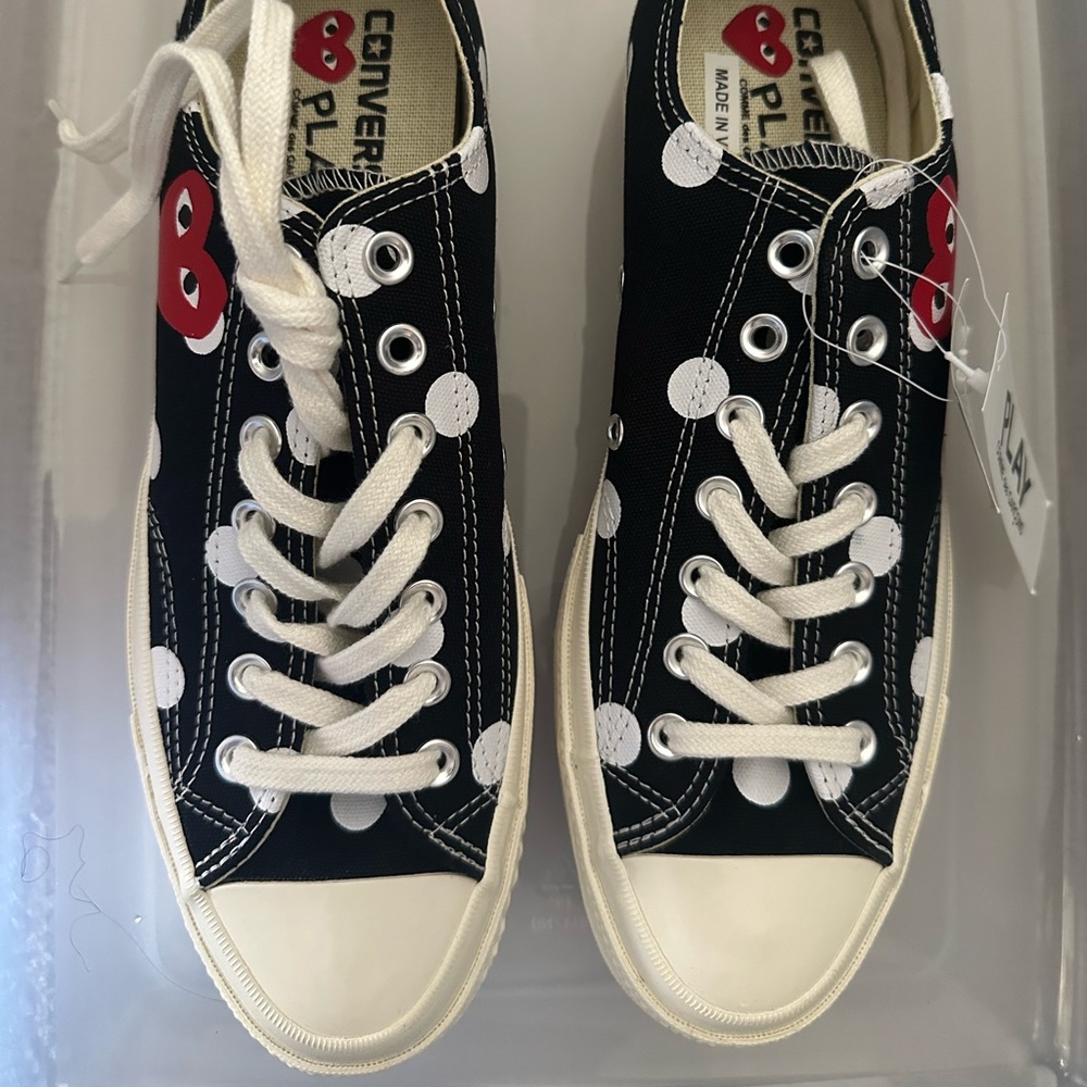 Comme Des Garçons -Play size 11 in women 9 in men- BRANDNEW